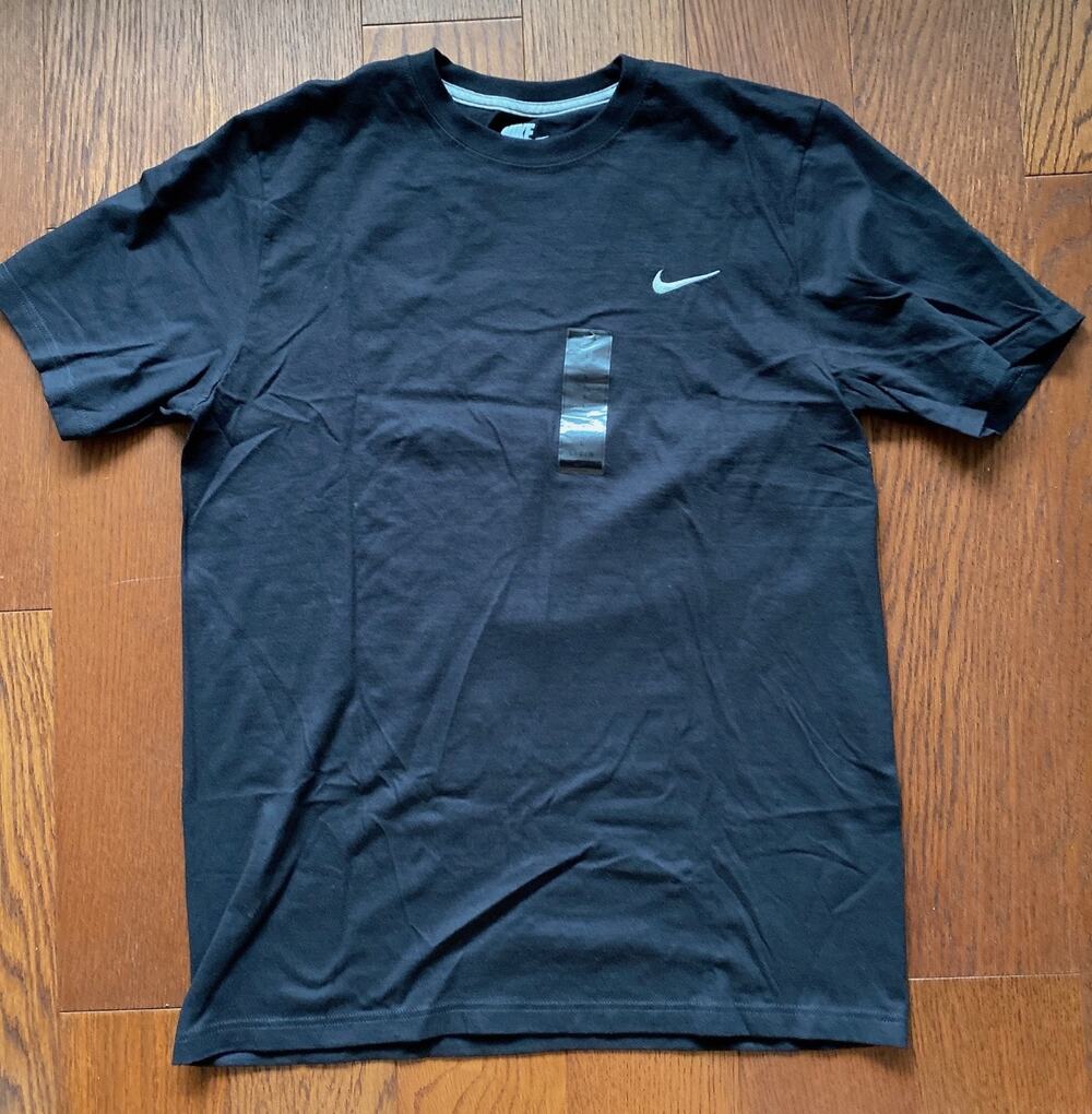 NEW Nike Mens T Shirt Black Regular Fit Cotton Short Sleeve Size L Logo Tee